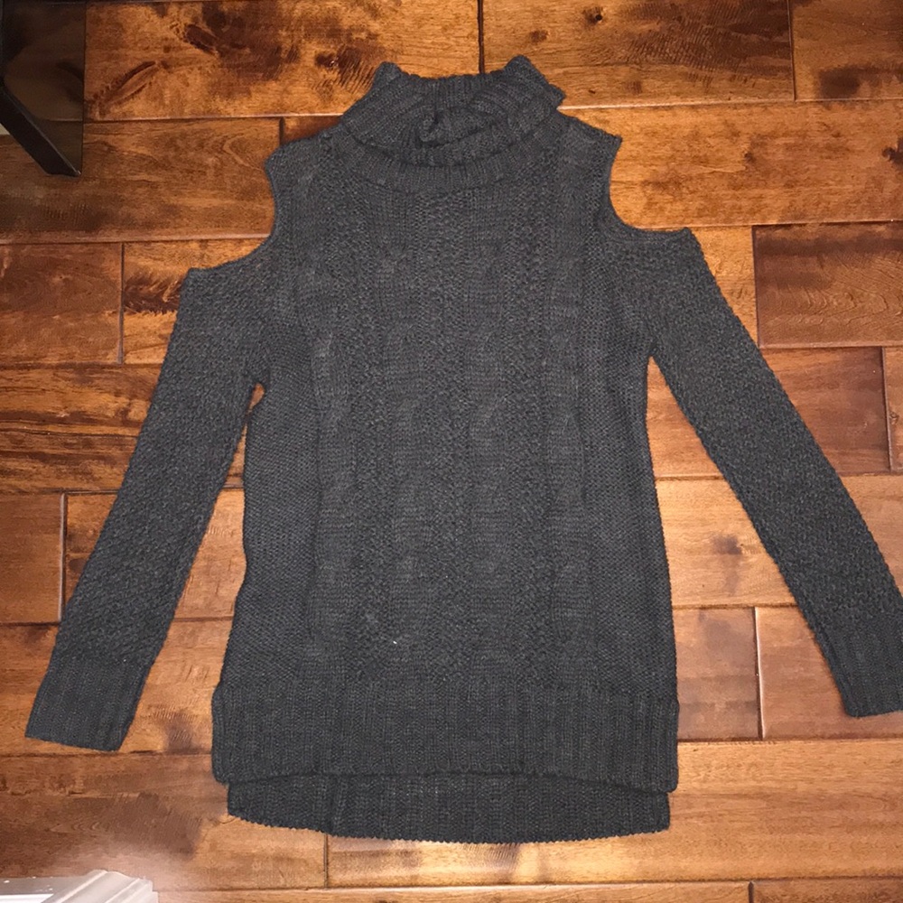 Gray turtle neck sweater